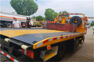 开县附近拖车电话号码服务