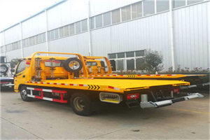 开县附近拖车救援搭电